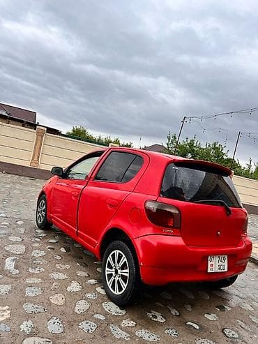 tesla model 3: Toyota Yaris: 2001 г., 1 л, Механика, Бензин, Хэтчбэк — 7