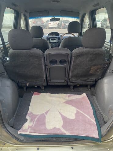 авто с прицепом: Toyota Funcargo: 2000 г., 1.5 л, Автомат, Бензин, Фургон — 3