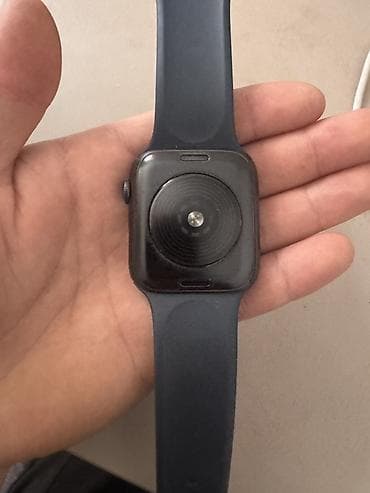 nothing 2a: Apple Watch SE (модель A2352) - Размер корпуса: 44 мм (серия SE — 2