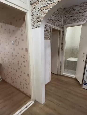 сниму 2 ком квартиру: Сдаю 2ком кв в Верх. Джале, частично с мебелью . Депозит 15тысяч . + — 4