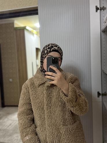 куртка теди: Теплое пальто‑шуба тедди, бежево‑карамельного цвета. Особенности: - — 3