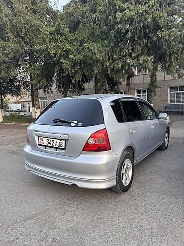 cl class: Honda Civic: 2001 г., Автомат, Бензин, Хэтчбэк — 4