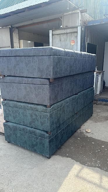 угловой диван трансформер с креслом: Кухонный уголок с обеденным столом и пуфами - Комплект: угловой диван — 4