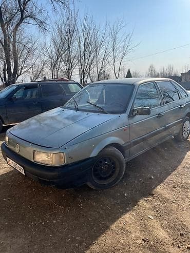 v klass: Volkswagen Passat: 1988 г., Газ, Седан — 2