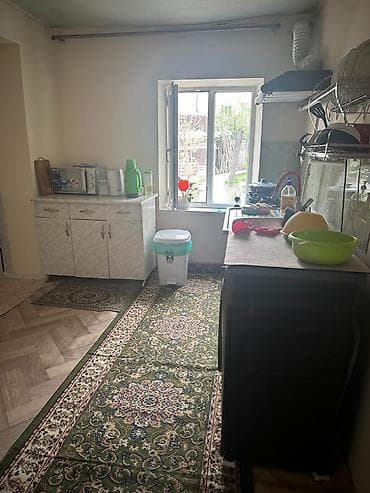 Дома: 🏡 Продаётся частный дом — 110 квартал 📐 Планировка: • 2 изолированные — 6