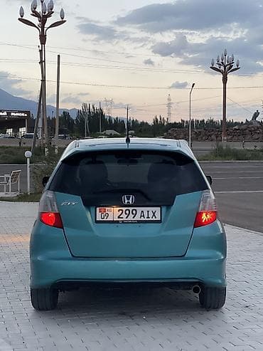tayota vitz: Honda Fit: 2011 г., 1.5 л, Автомат, Бензин, Хэтчбэк — 8