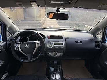 Honda Jazz: 2004 г., 1.4 л, Вариатор, Бензин, Хетчбек — 9