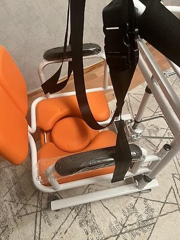 продается педикюрное кресло: Подъемное кресло-туалет/гигиеническая коляска с гидравлическим — 2