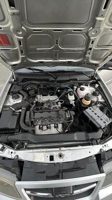 pasat b5: Daewoo Nexia: 2010 г., Седан — 7