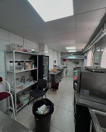 red centr: Кафе + готовый бизнес 350 м² (+ дом 200 м²) Локация: район ТРЦ — 6