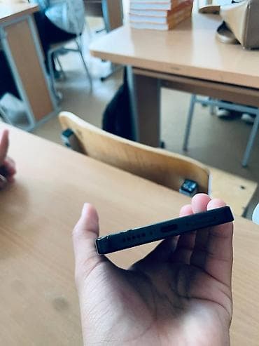 snapdragon 8 elite: Poco X7 Pro, Б/у, 256 ГБ, цвет - Черный, 1 SIM, 2 SIM, eSIM — 2