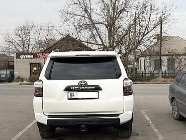 Транспорт: Toyota 4Runner: 2020 г., 4 л, Автомат, Бензин, Внедорожник — 6