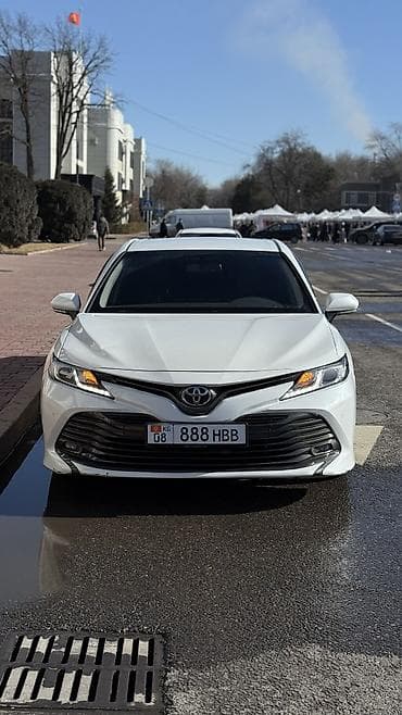 Сдаю Toyota Camry, Почасово, Без водителя, | Залог, От 18 лет
