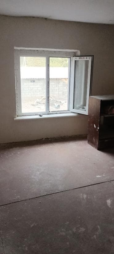 Үйлөр: Достуктан уй сатылат Кут конушуна жакын уй чон полтора этаж участок 5 — 9
