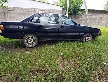 дрон e88 pro: Audi 100: 1987 г., 1.8 л, Механика, Бензин, Седан — 2