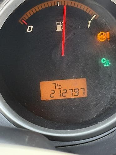 mazda demio 2000: Honda Fit: 2006 г., 1.4 л, Автомат, Бензин, Хэтчбэк — 3