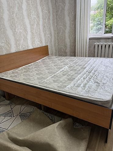 Мебель: Двуспальная кровать, Б/у, С матрасом, длина - 200 см — 2