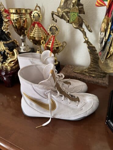 Мужские кроссовки, 42, Nike, Б/у, цвет - Белый