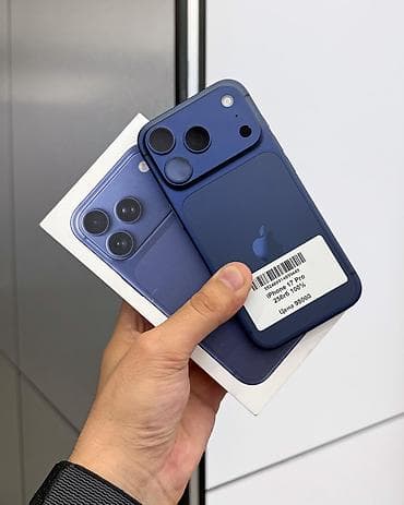 IPhone 17 Pro, Б/у, 256 ГБ, Синий, Защитное стекло, Чехол, Коробка, В рассрочку, 100 %