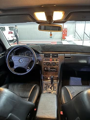 volvo daf: Mercedes-Benz E-Class: 1999 г., 3.2 л, Типтроник, Бензин, Седан — 7