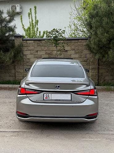 bwm 5: Lexus ES: 2020 г., 2.5 л, Вариатор, Гибрид, Седан — 4