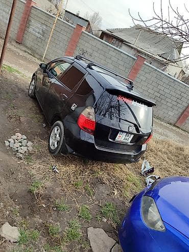 mersedes benz: Honda Fit: 2005 г., 1.3 л, Вариатор, Бензин, Хэтчбэк — 3