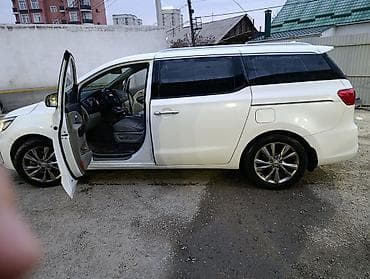 rd 1: Kia Carnival: 2020 г., 2.2 л, Автомат, Дизель, Минивэн — 4