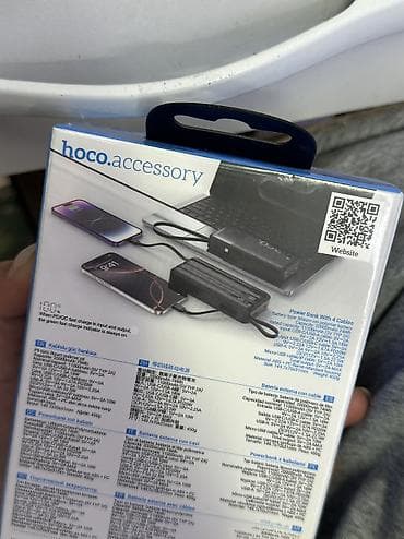 p 30 lite: •Паурбанк со внешними шнурами – Емкость: 20000 мА·ч – Быстрая — 2
