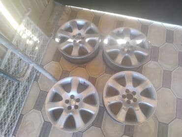 бу резина на камаз: Литые Диски R 17 Toyota, Комплект, отверстий - 5, Б/у — 5