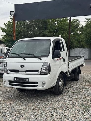 Легкий грузовик, Kia, Стандарт, 3 т, Б/у at lalafo.kg Легкий грузовик, Kia, Стандарт, 3 т, Б/у