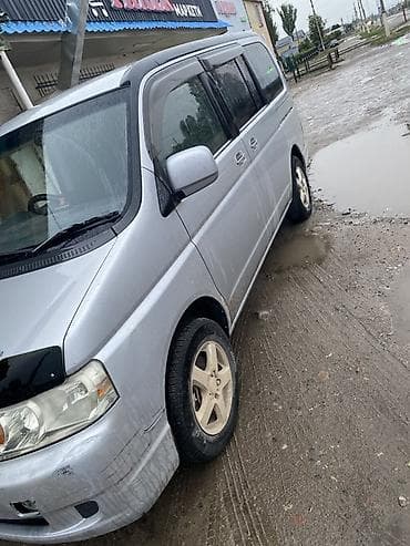 Honda Stepwgn: 2004 г., 2 л, Автомат, Бензин, Минивэн — 2