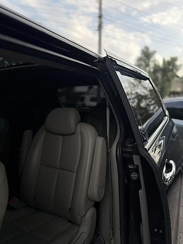 mini coper: Kia Carnival: 2019 г., 2.2 л, Автомат, Дизель, Минивэн — 10