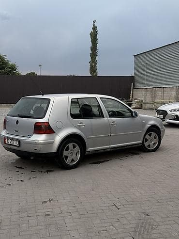 Продажа авто: Volkswagen Golf: 1999 г., 2 л, Механика, Бензин, Хэтчбэк — 3
