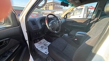 коробка w202: Toyota Hilux: 2014 г., 2.8 л, Механика, Дизель, Пикап — 5