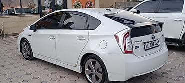 Унаа: Toyota Prius: 2013 г., 1.8 л, Автомат, Гибрид, Хетчбек — 2