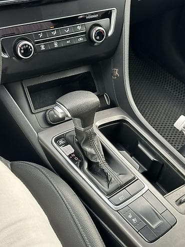 arizzo 8: Kia K5: 2018 г., 2 л, Автомат, Газ, Седан — 7