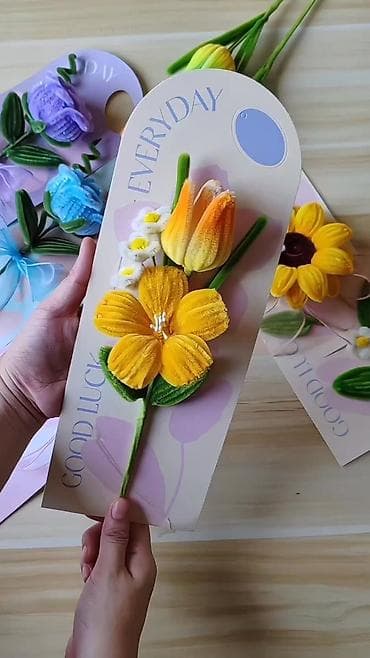 кольца для салфеток: Декоративные цветы на подарочных открытках Материал:синельные — 2