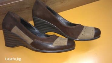 Туфли осенневесенние замшевые, удобная колодка размер35-36 темно