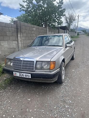 Унаа сатуу: Mercedes-Benz W124: 1989 г., 2.3 л, Кол менен иштөөчү, Бензин, Седан — 6