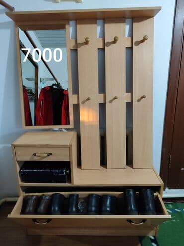 комод с зеркалом: Зеркало в полный рост 5000 с. Ориентир по Чуй-Разина, не доезжая ТЭЦ — 8