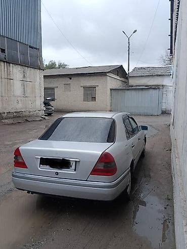 mers e124: Mercedes-Benz C-Class: 1995 г., 2 л, Автомат, Бензин, Седан — 4