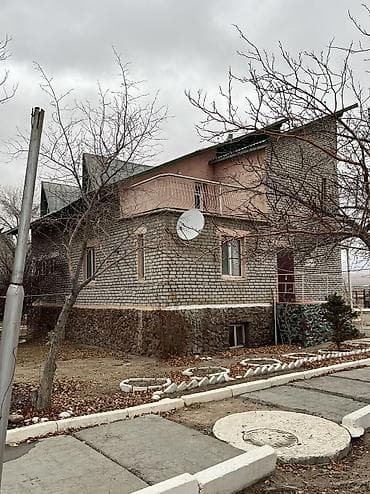 первый линия: Продаётся готовый бизнес — 3-этажный коттедж с доходом 📍 Расположение — 1