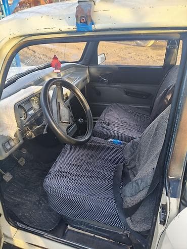 жалабат машина: Москвич 2140: 1985 г. — 5