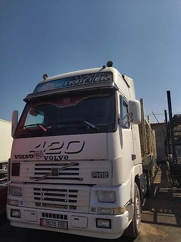 bid e5: Тягач, Volvo, Тентованный — 1