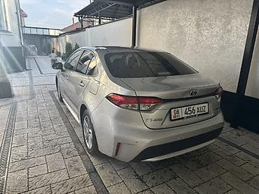 coroll: Toyota Corolla: 2020 г., 1.8 л, Вариатор, Гибрид, Седан — 9