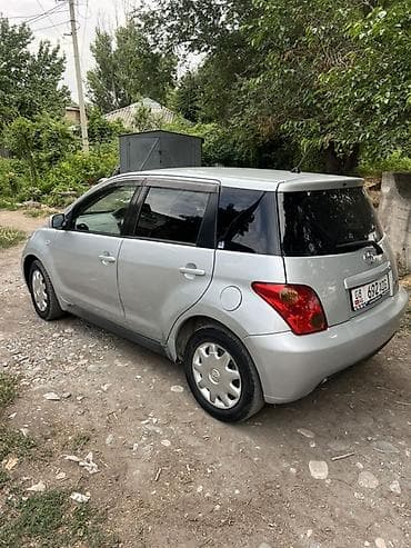 бюджетные авто: Toyota Ist: 2004 г., 1.3 л, Автомат, Бензин, Хэтчбэк — 3