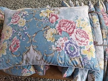 синий лампа: Представляем декоративную подушку с ярким цветочным принтом. Подушка — 2