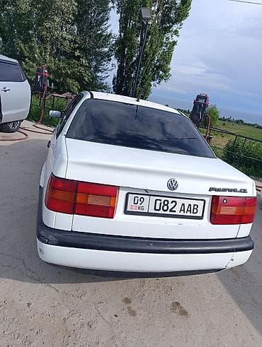 Унаа сатуу: Volkswagen Passat: 1994 г., Седан — 3