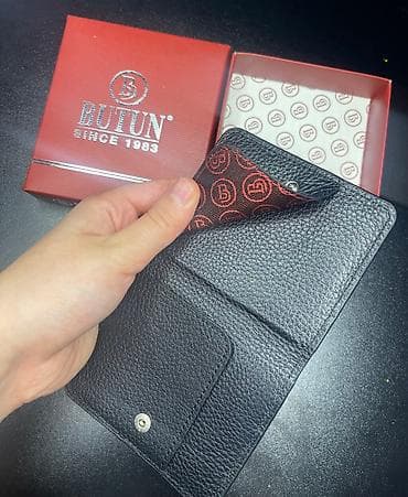 Личные вещи: Продаю невероятно красивый мужской картхолдер от фирмы “Butun”😍 — 2