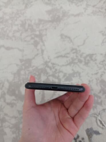 камера для заднего вида: IPhone 7 Plus, Б/у, 128 ГБ, Черный, Защитное стекло, Чехол, 63 % — 4